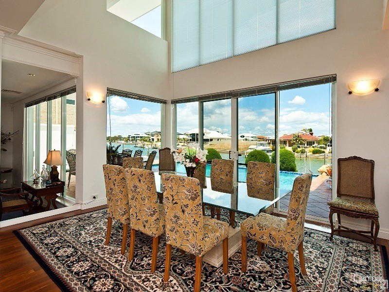 9 Cambria Island Retreat, Halls Head WA 6210