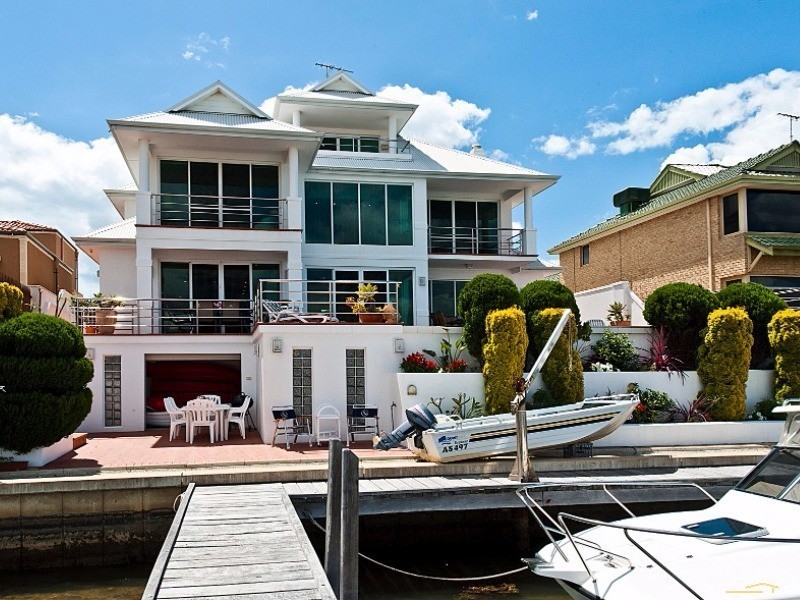9 Cambria Island Retreat, Halls Head WA 6210