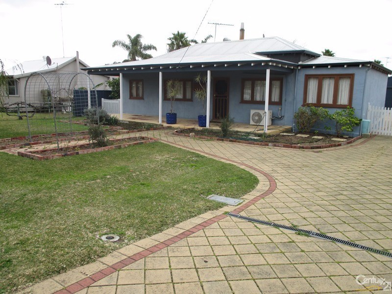 32 Cooper Street, Mandurah WA 6210