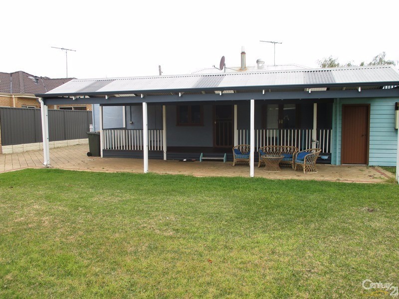 32 Cooper Street, Mandurah WA 6210