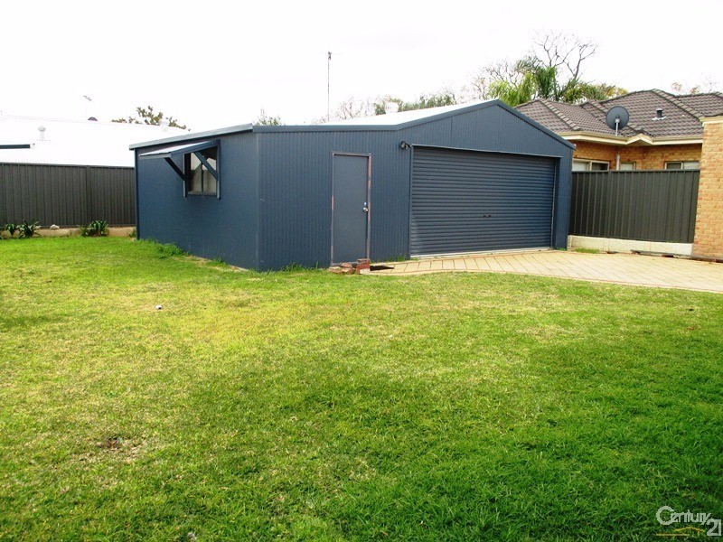 32 Cooper Street, Mandurah WA 6210