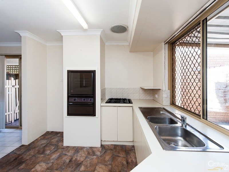 2/1 Lefroy Street, Mandurah WA 6210