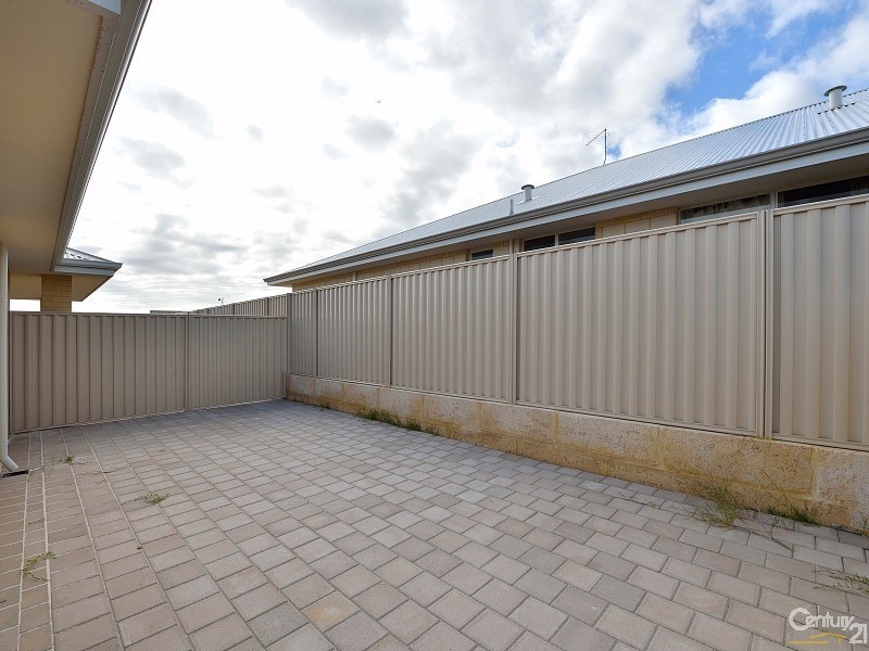 41 Lavinia Crescent, Secret Harbour WA 6173