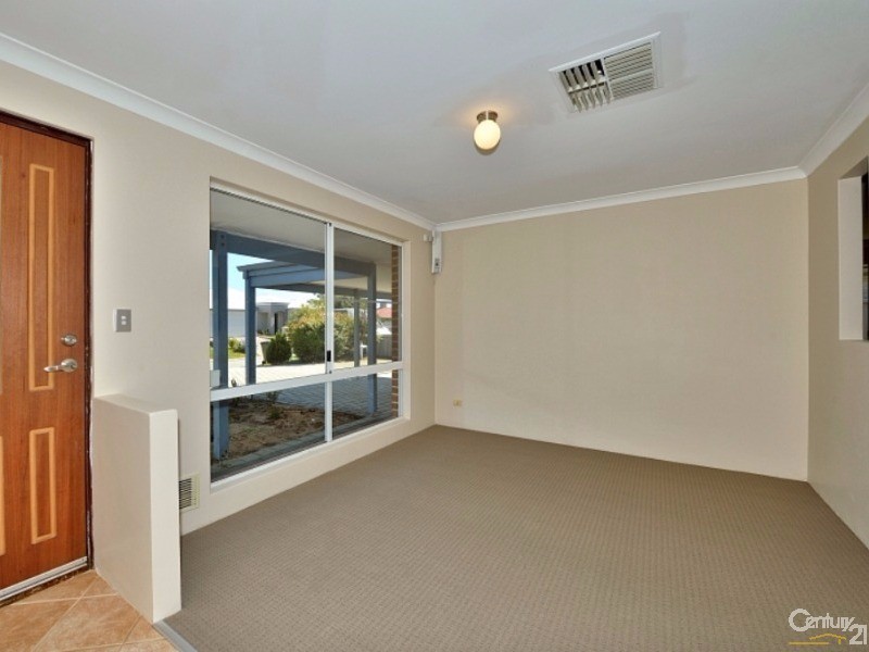 5 Buchanan Elbow, Greenfields WA 6210