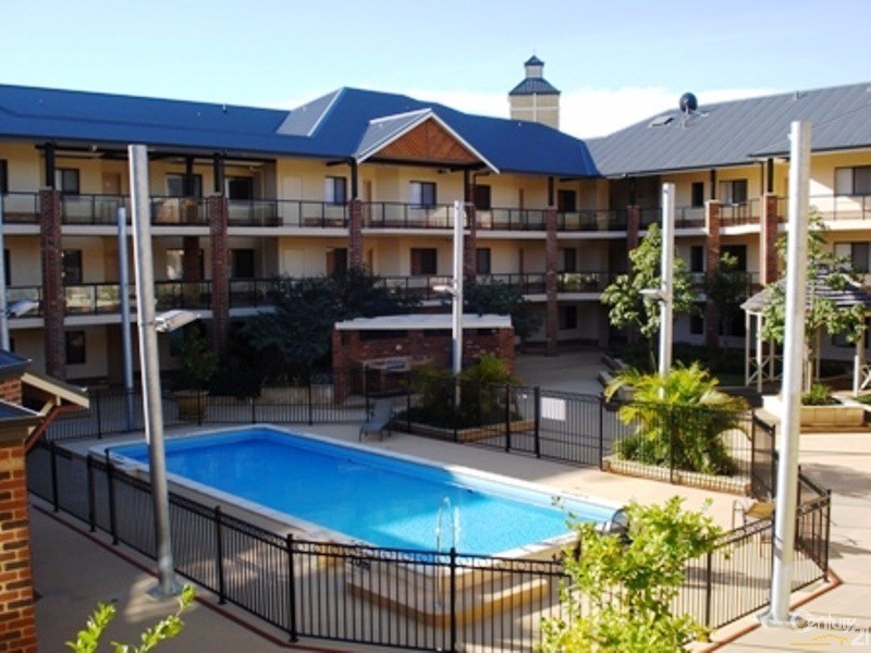 5/37 Dolphin Drive, Mandurah WA 6210