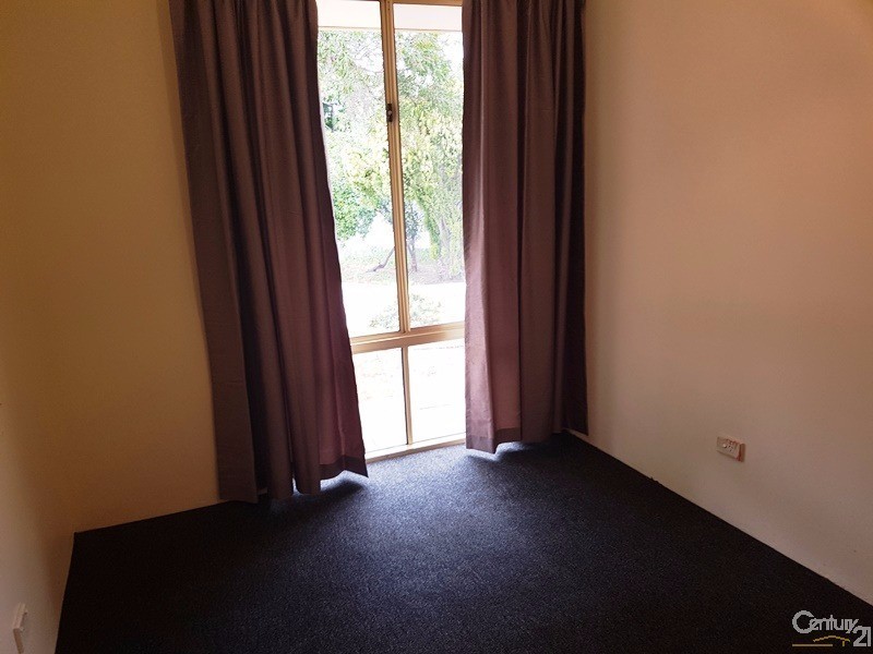10 Olympus Rise, Greenfields WA 6210
