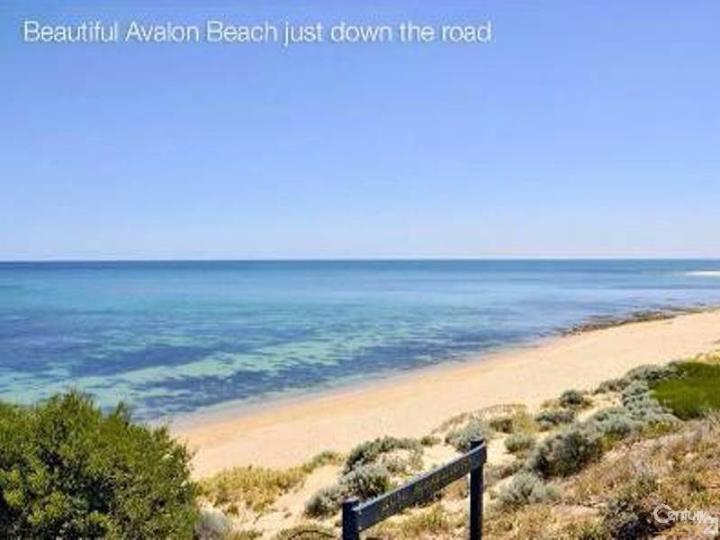 11 Sandra Street, Falcon WA 6210