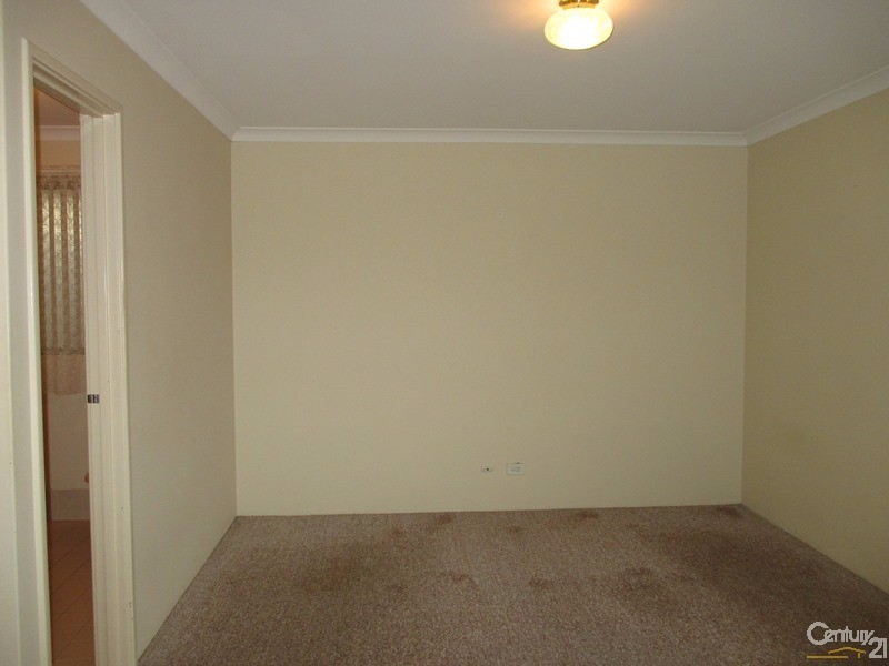 15 Jacana Way, Halls Head WA 6210