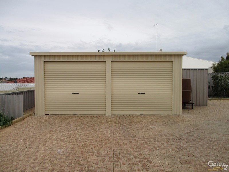 15 Jacana Way, Halls Head WA 6210