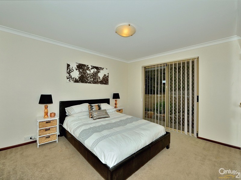 5A Maple Grove, Halls Head WA 6210