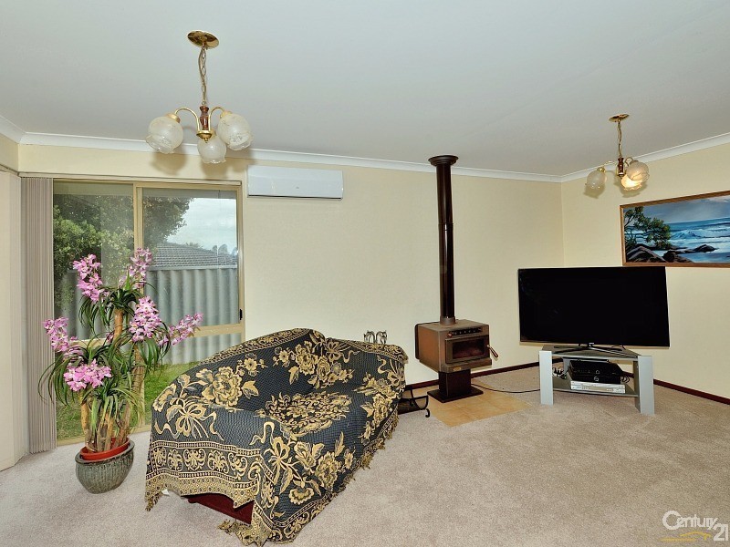 5B Maple Grove, Halls Head WA 6210