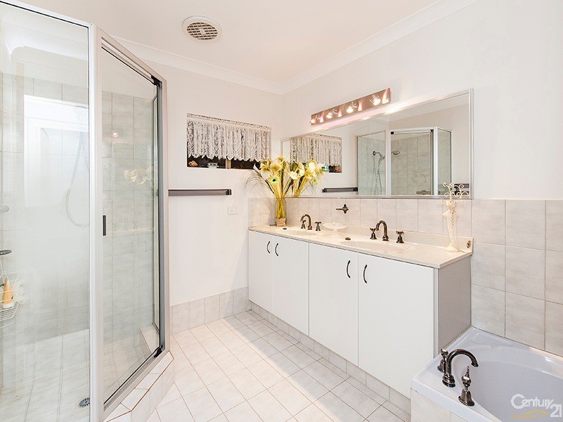 131 Mulga Drive, Parklands WA 6180