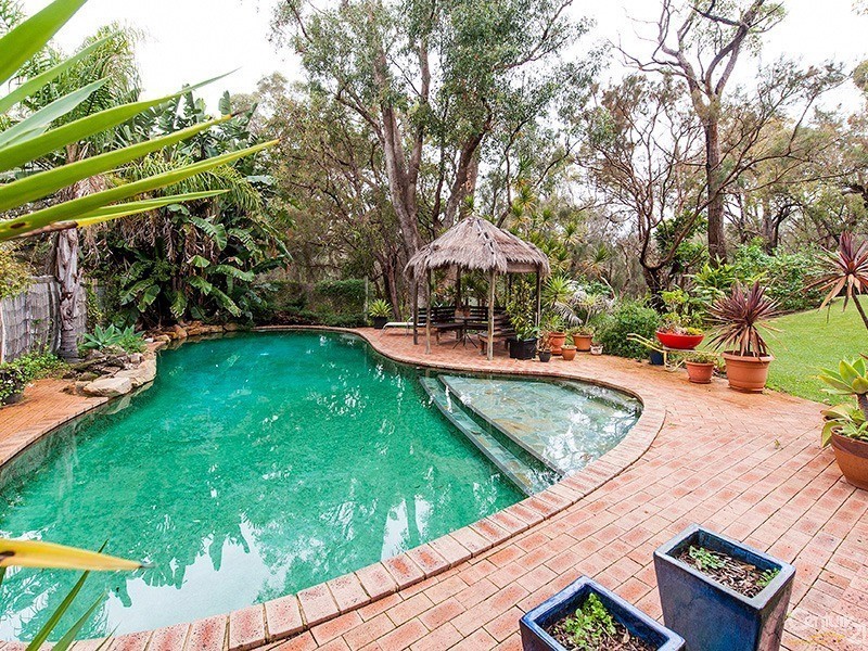 131 Mulga Drive, Parklands WA 6180