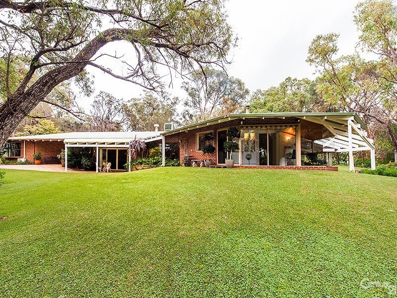 131 Mulga Drive, Parklands WA 6180