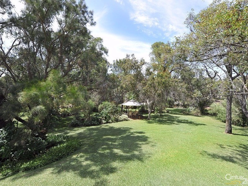 131 Mulga Drive, Parklands WA 6180