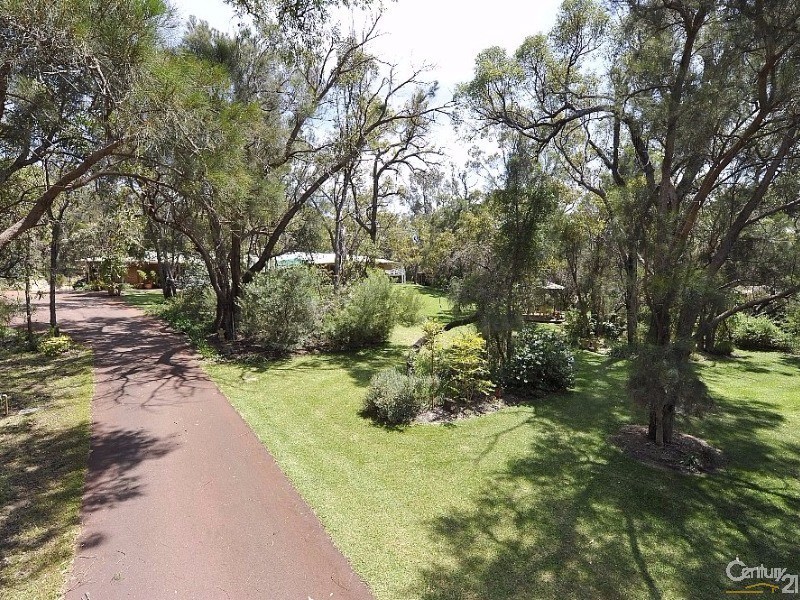 131 Mulga Drive, Parklands WA 6180