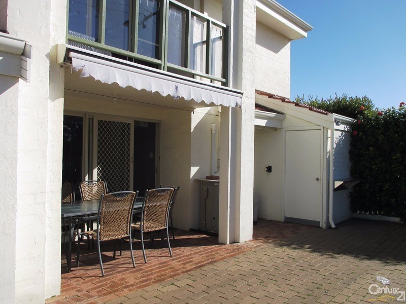 22/1-3 Hackett Street, Mandurah WA 6210