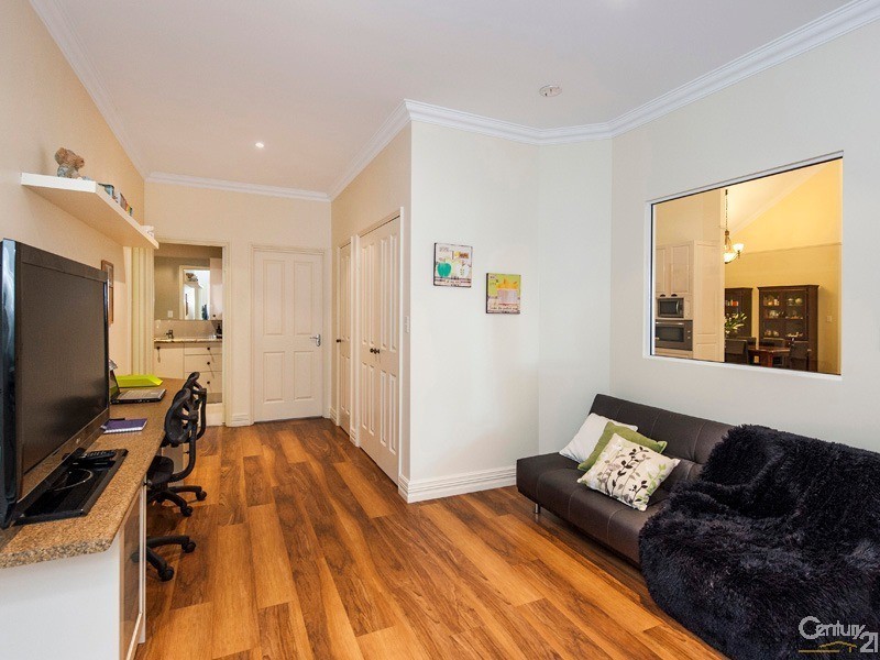 60 Marlee Road, Parklands WA 6180