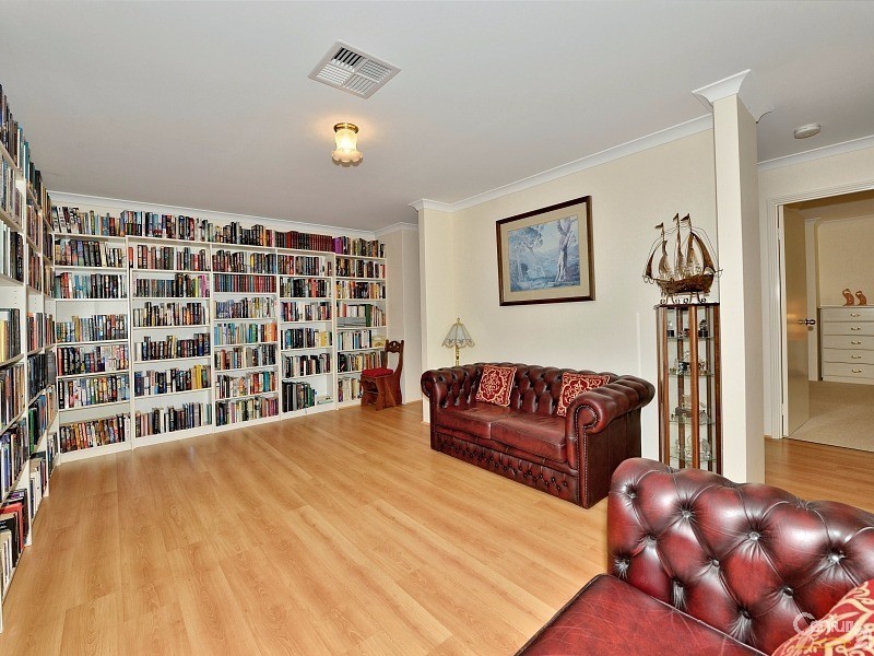 10 Bencubbin Street, Dawesville WA 6211