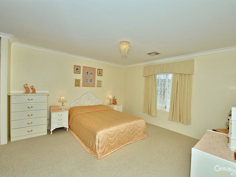 10 Bencubbin Street, Dawesville WA 6211