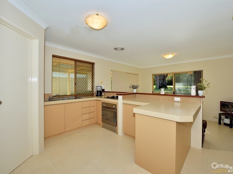 47 Casuarina Drive, Halls Head WA 6210