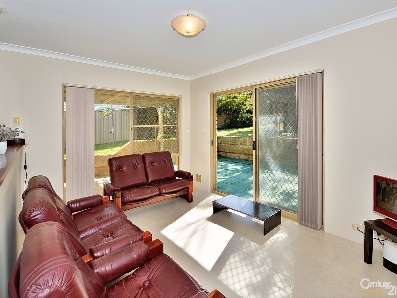 47 Casuarina Drive, Halls Head WA 6210