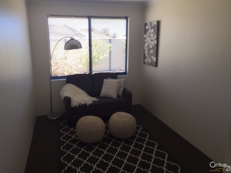 41 Newbridge Street, Meadow Springs WA 6210