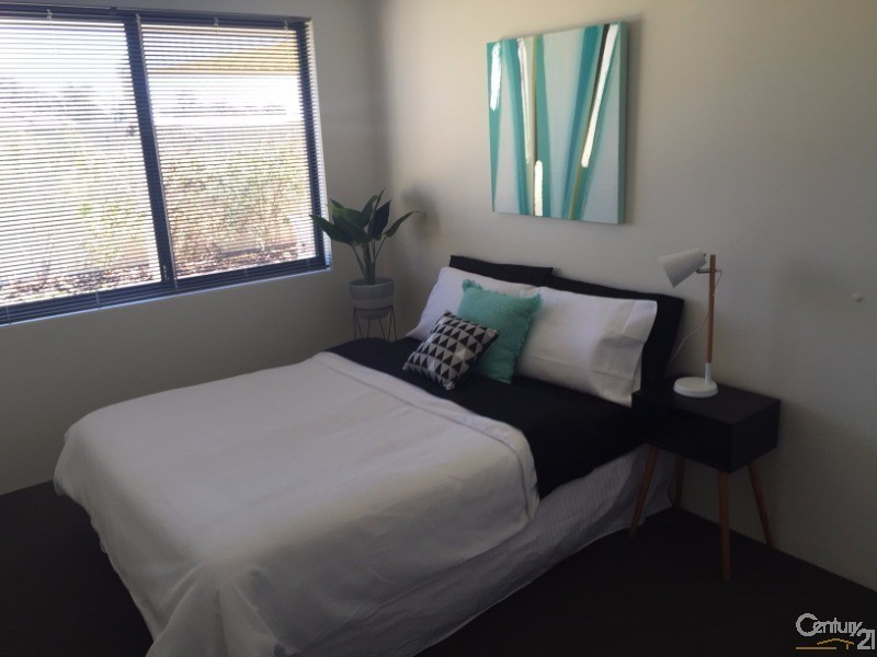 41 Newbridge Street, Meadow Springs WA 6210