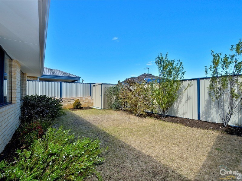 41 Newbridge Street, Meadow Springs WA 6210