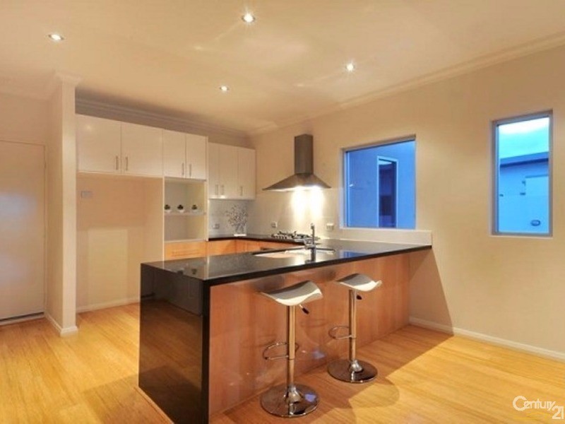 21A Oversby Street, Halls Head WA 6210