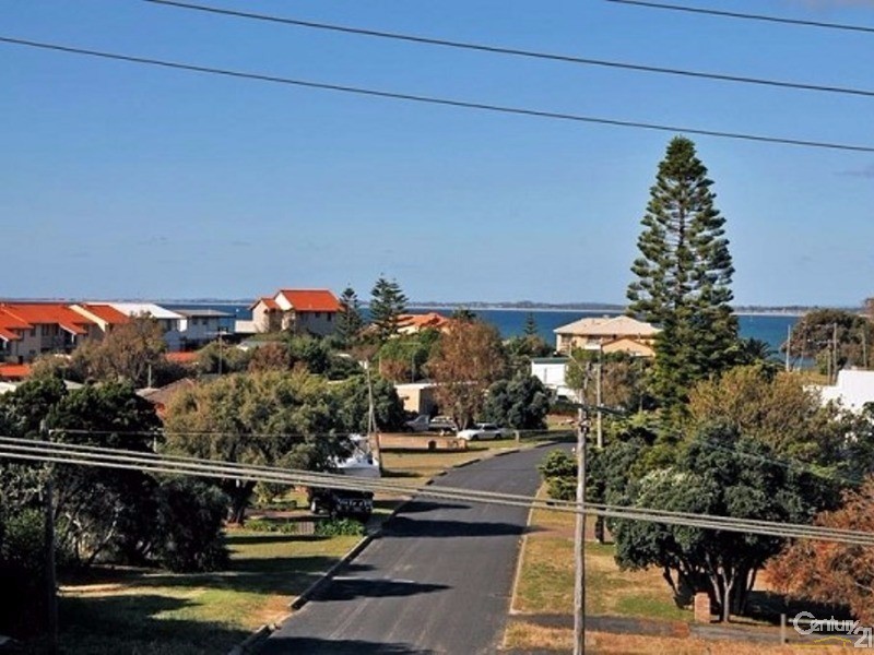 21A Oversby Street, Halls Head WA 6210