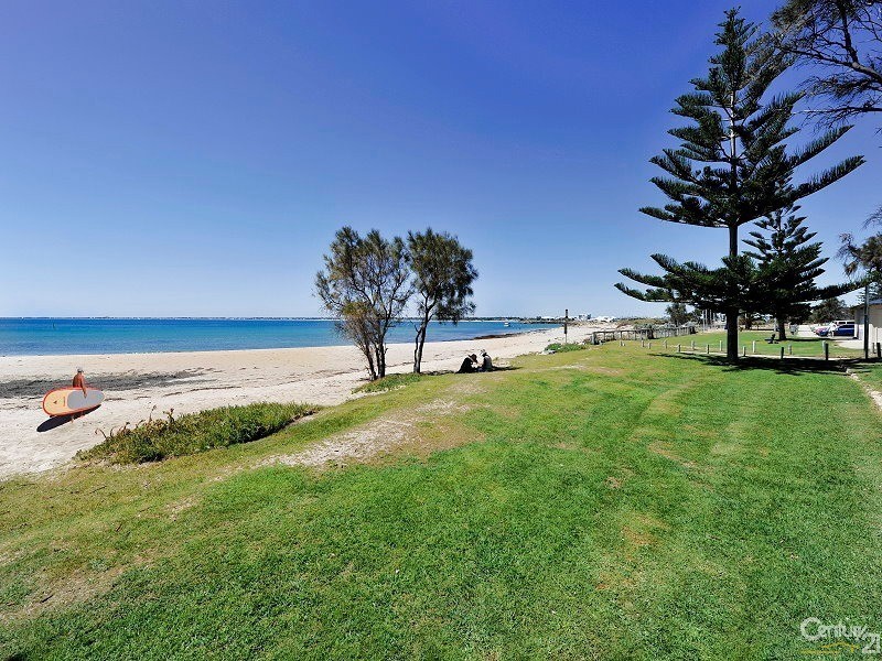 21A Oversby Street, Halls Head WA 6210
