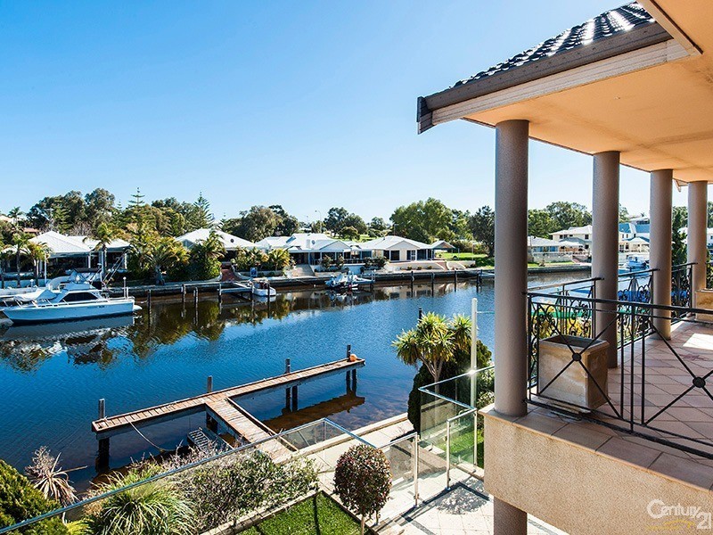 50 Cambria Island Retreat (Port Mandurah), Halls Head WA 6210