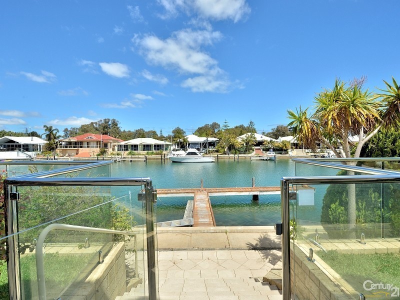 50 Cambria Island Retreat (Port Mandurah), Halls Head WA 6210