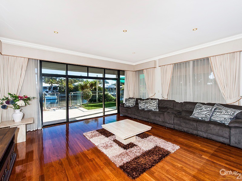 50 Cambria Island Retreat (Port Mandurah), Halls Head WA 6210