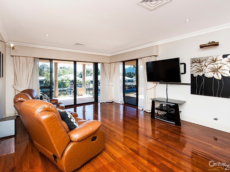 50 Cambria Island Retreat (Port Mandurah), Halls Head WA 6210