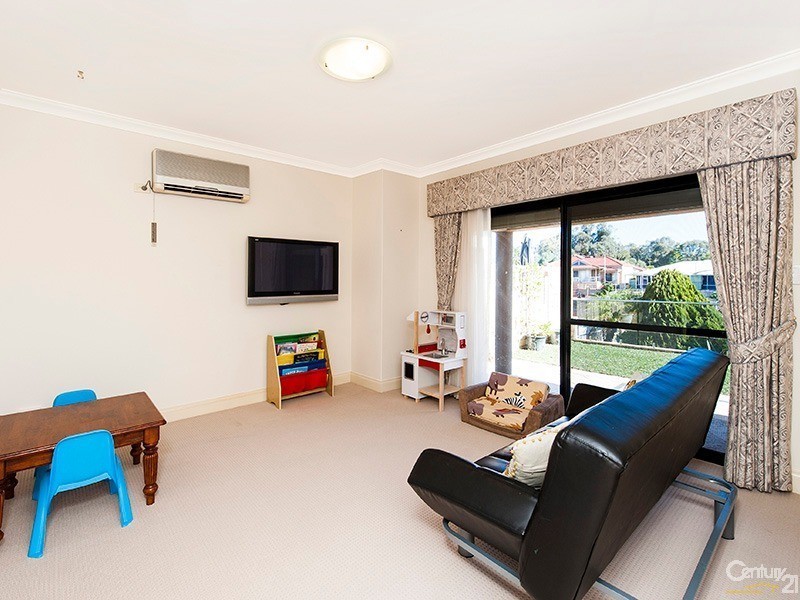 50 Cambria Island Retreat (Port Mandurah), Halls Head WA 6210