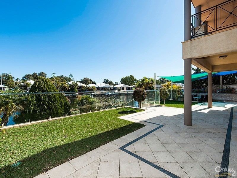 50 Cambria Island Retreat (Port Mandurah), Halls Head WA 6210