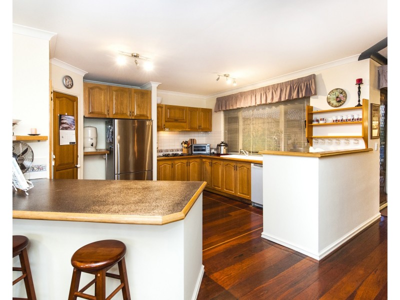 6 Carabeen Place, Halls Head WA 6210
