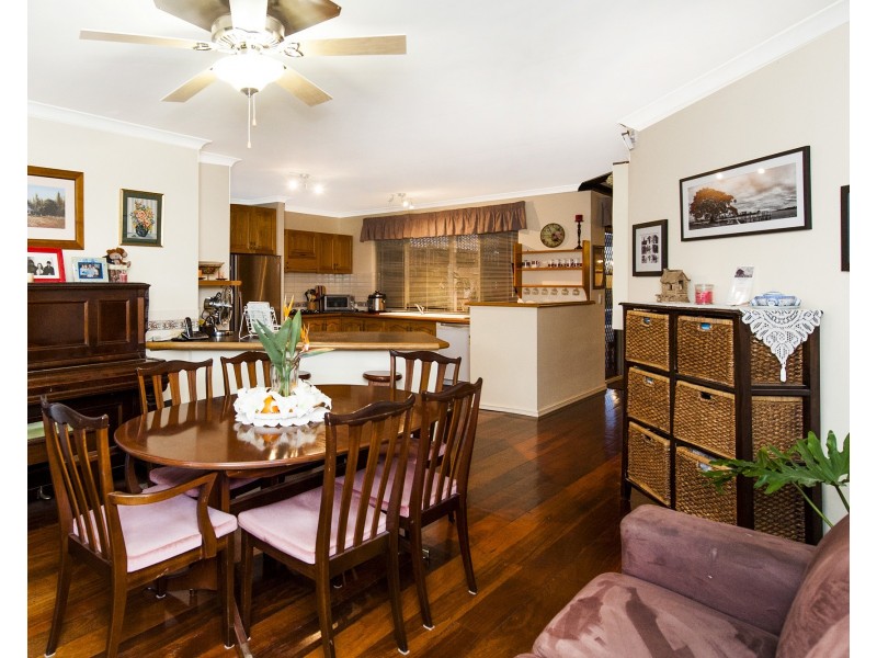 6 Carabeen Place, Halls Head WA 6210