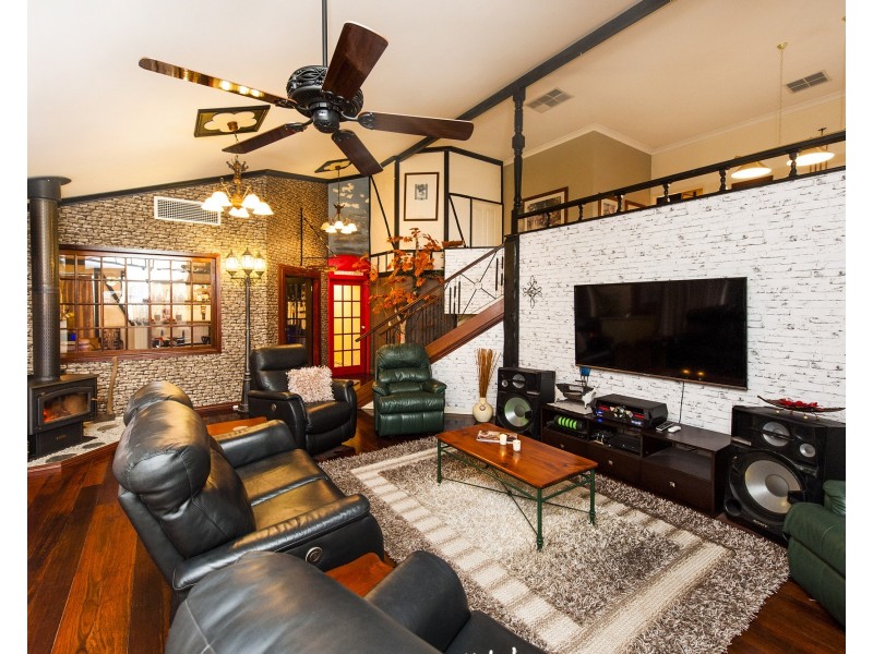 6 Carabeen Place, Halls Head WA 6210