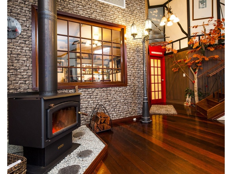 6 Carabeen Place, Halls Head WA 6210