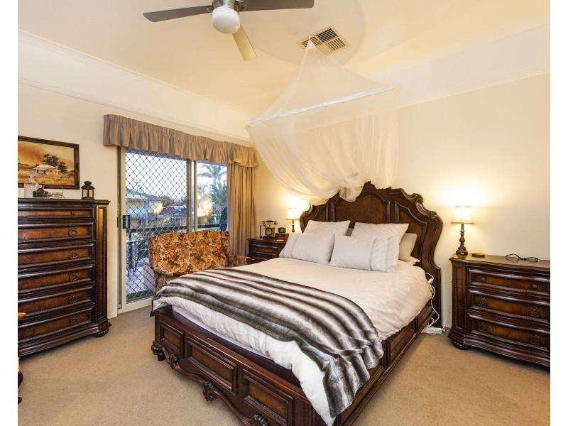 6 Carabeen Place, Halls Head WA 6210