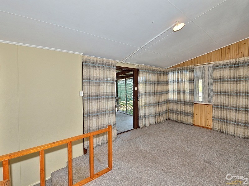 32 Kitchener Street, Dudley Park WA 6210