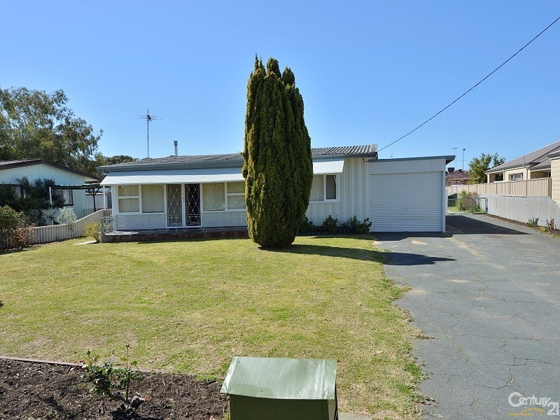34 Kitchener Street, Dudley Park WA 6210