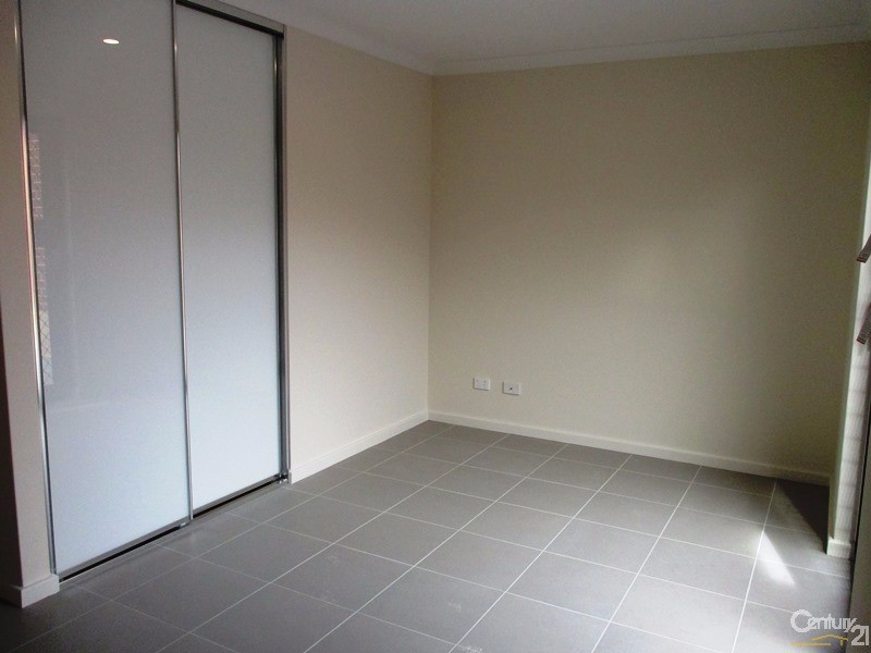 3 Tamarind Lane, Halls Head WA 6210