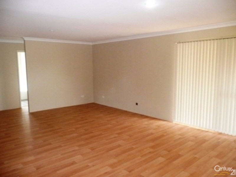 10 Pingle Drive, Greenfields WA 6210