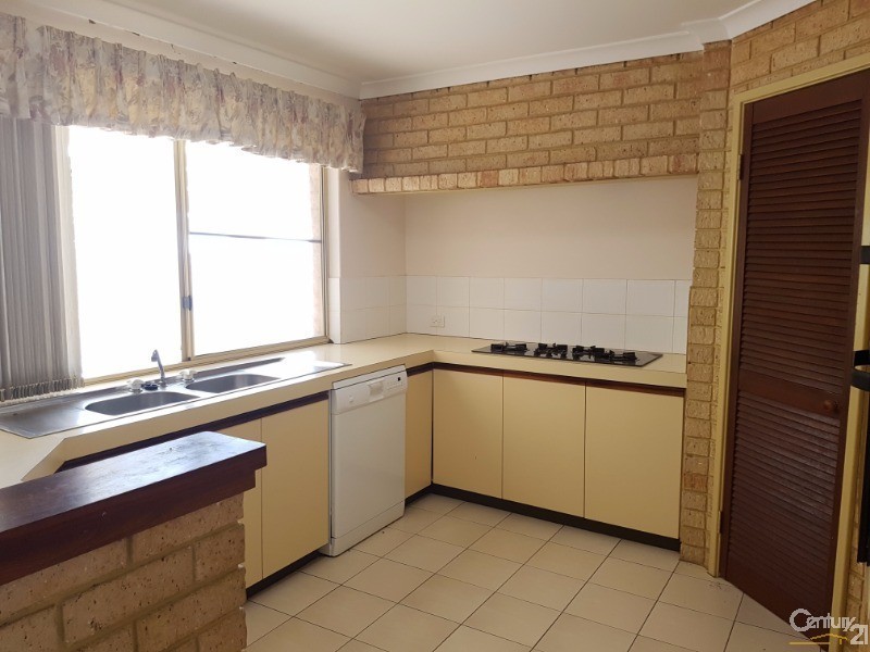 3 Muirfield Court, Halls Head WA 6210