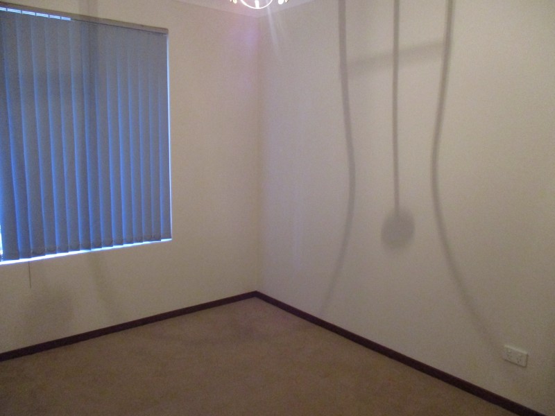 3 Muirfield Court, Halls Head WA 6210