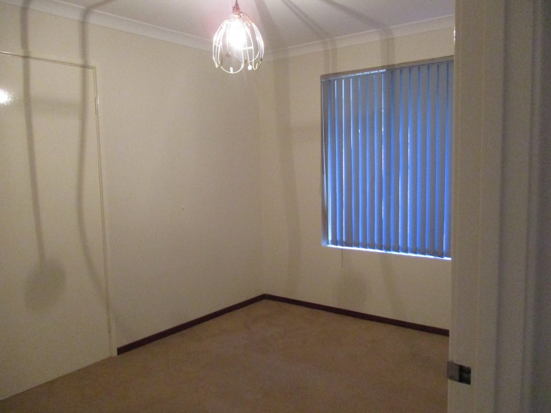 3 Muirfield Court, Halls Head WA 6210
